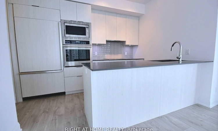 1703-56 Annie Craig Drive