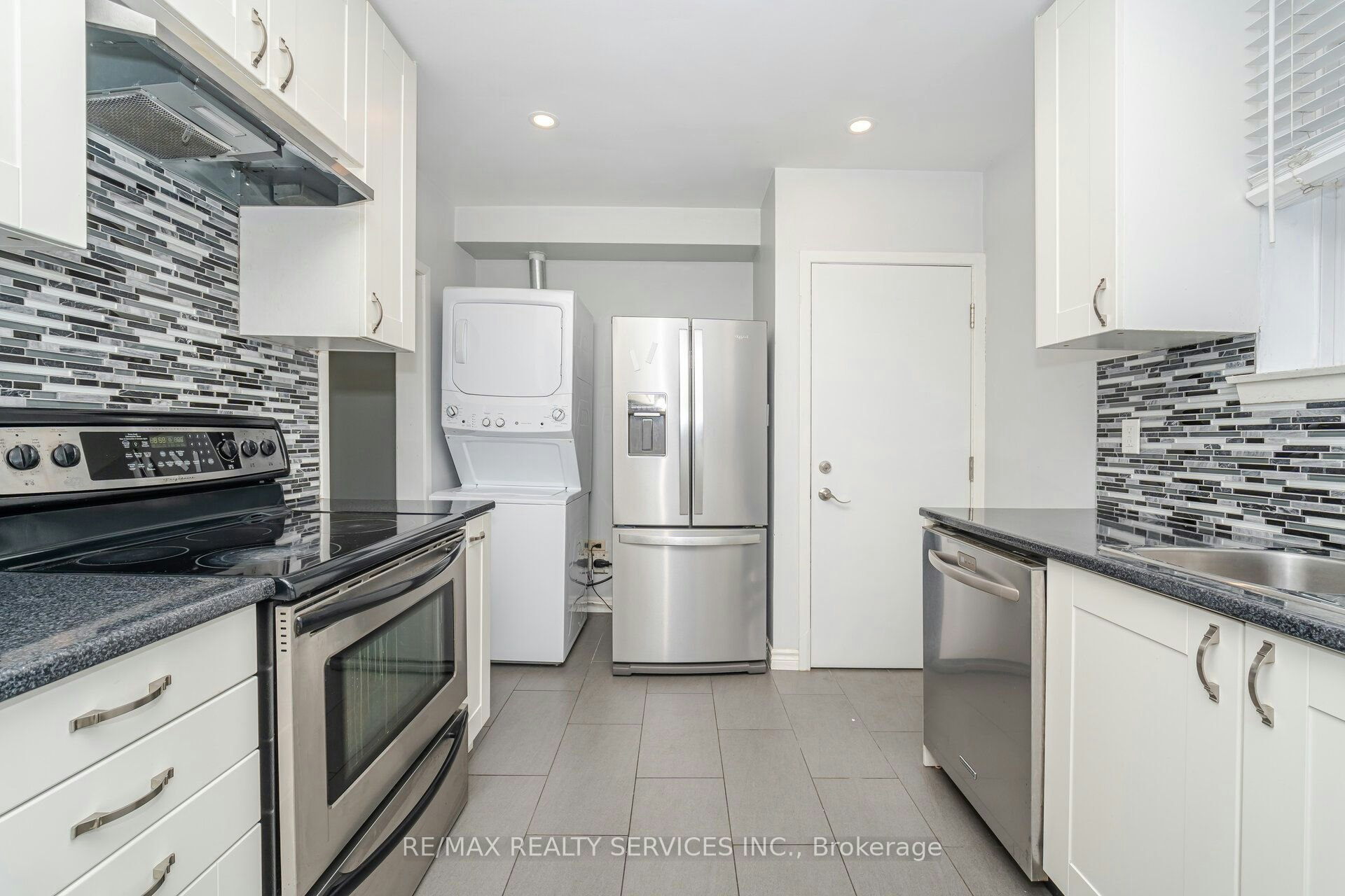61 Avondale Boulevard, Brampton, ON, L6T 1H1 - 12