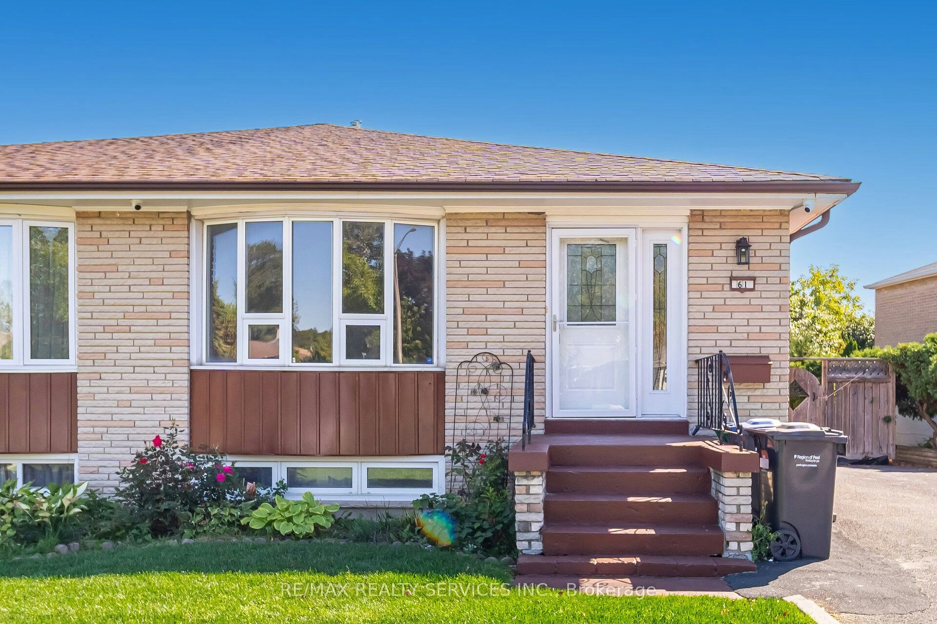 61 Avondale Boulevard, Brampton, ON, L6T 1H1