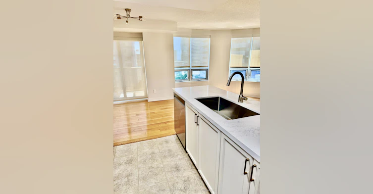 1103-350 Princess Royal Drive, Mississauga, ON, L5B 4N1 - 8