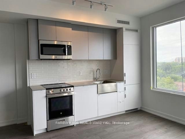 822-270 Dufferin Street, Toronto, ON, M6K 0H8 - 2