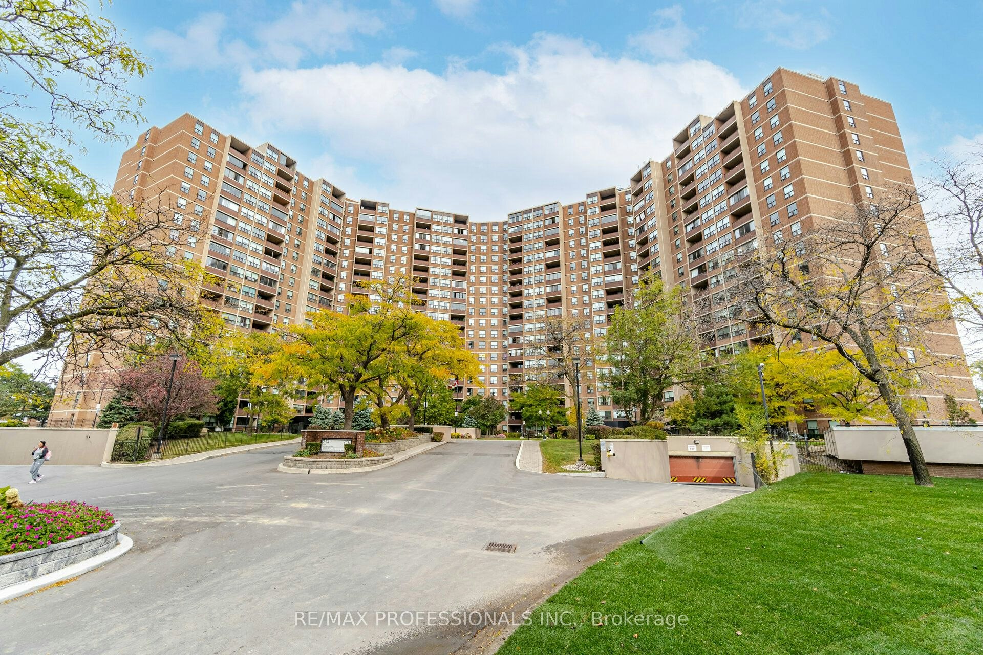 1907-714 The West Mall N/A, Toronto, ON, M9X 4C1