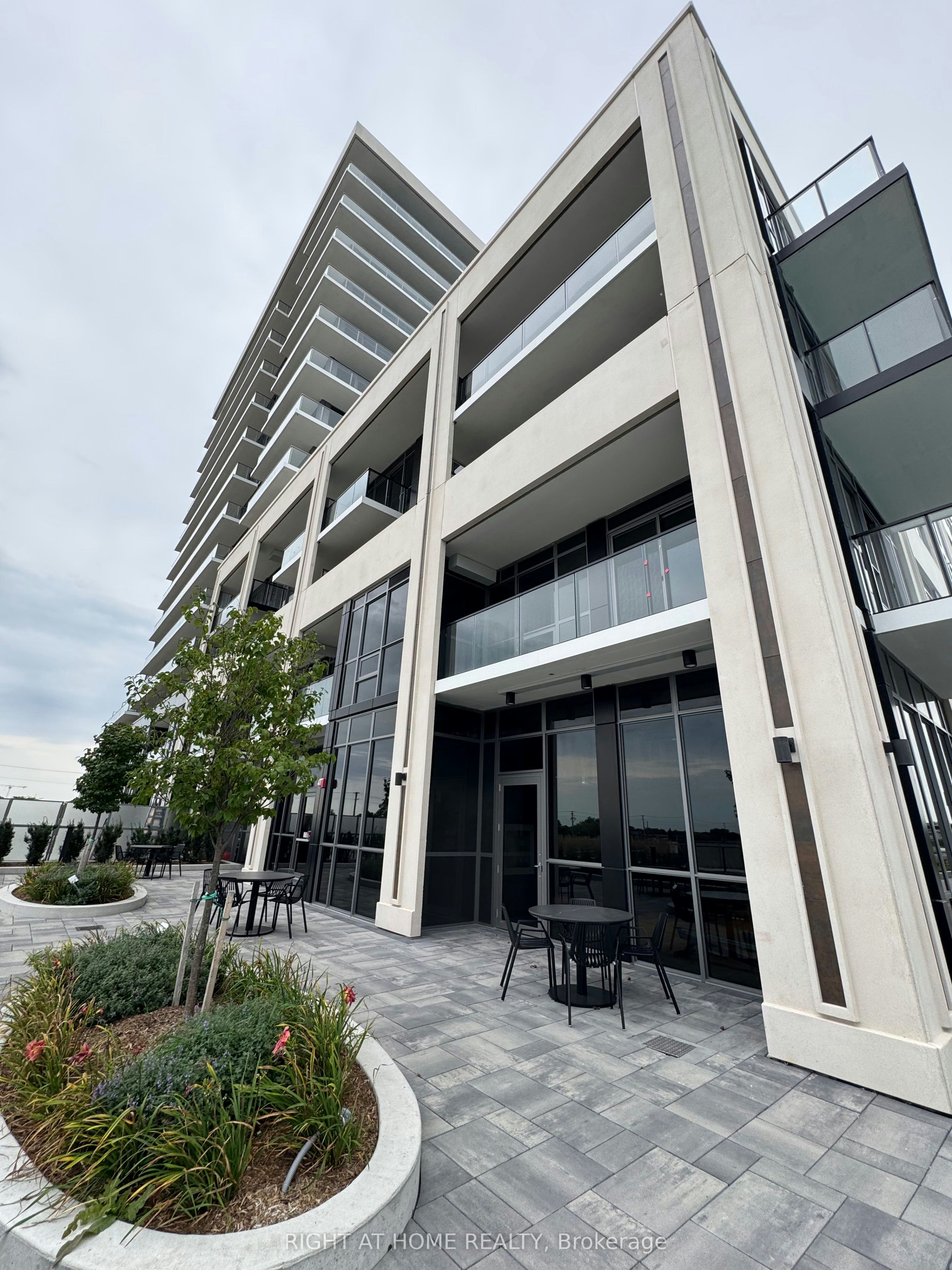 1711A-115 Nipissing Road N, Milton, ON, L9T 1R3 - 2