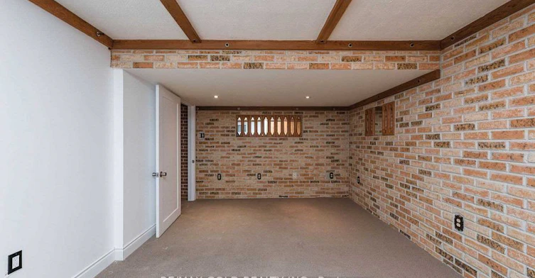 28 Devonshire Drive, Brampton, ON, L6T 3G3 - 2