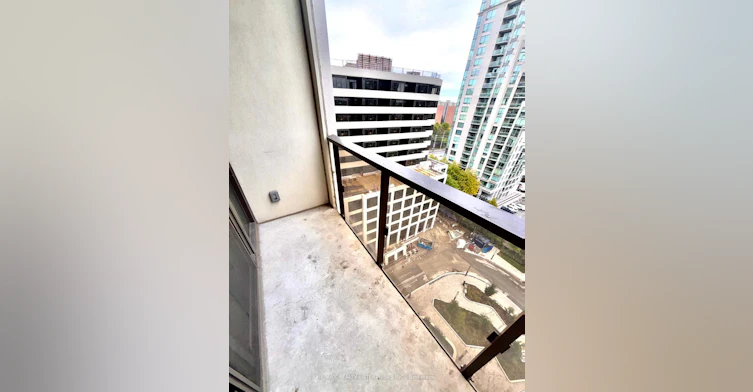 1005-30 Elm Drive W, Mississauga, ON, L5B 0N3 - 17