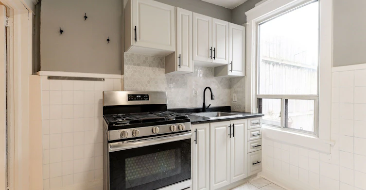 1070 Shaw Street, Toronto, ON, M6G 3N5 - 9