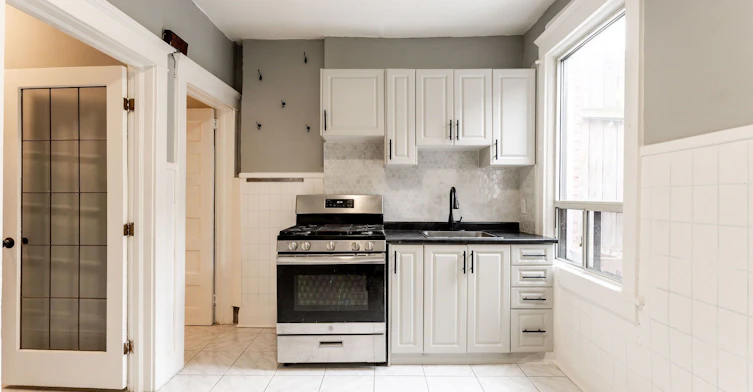 1070 Shaw Street, Toronto, ON, M6G 3N5 - 8