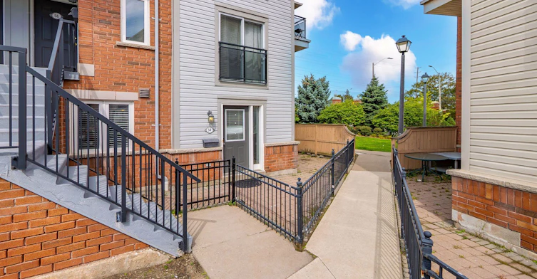 54-4620 Guildwood Way, Mississauga, ON, L5R 1Z3 - 2