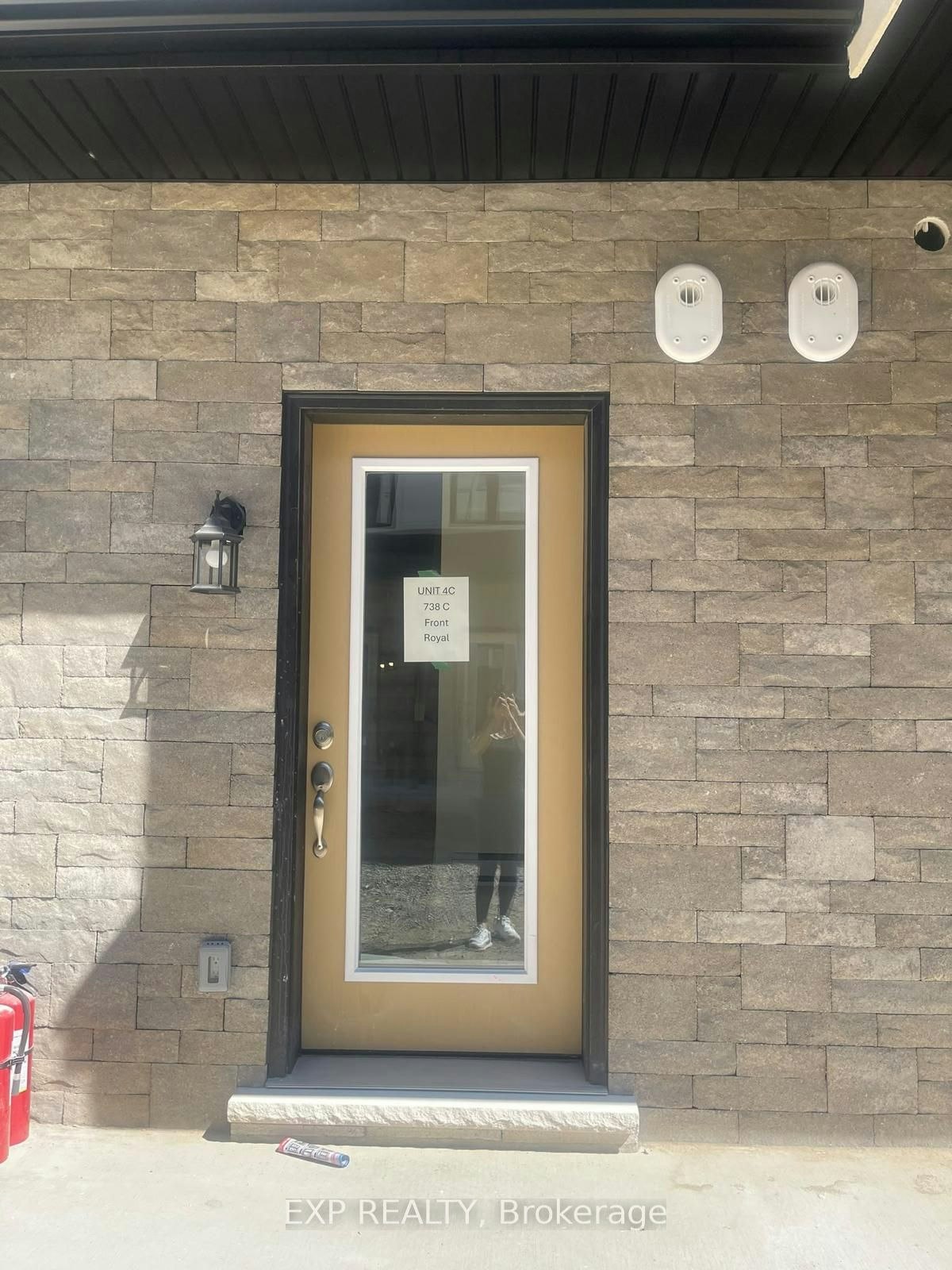 9-726 Front Royal Street, Mississauga, ON, L4Y 0C8 - 4