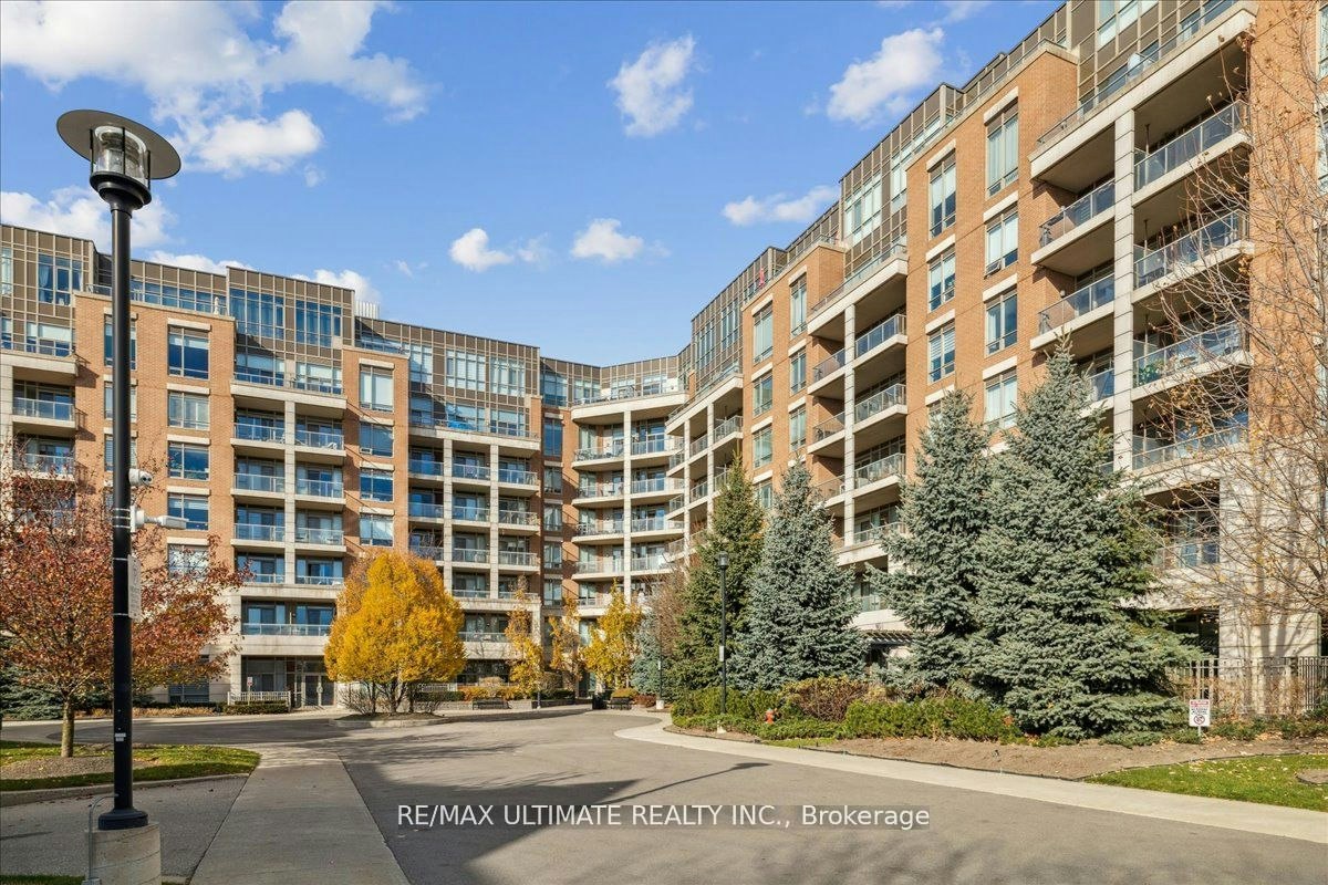 110-2480 Prince Michael Drive, Oakville, ON, L6H 0H1