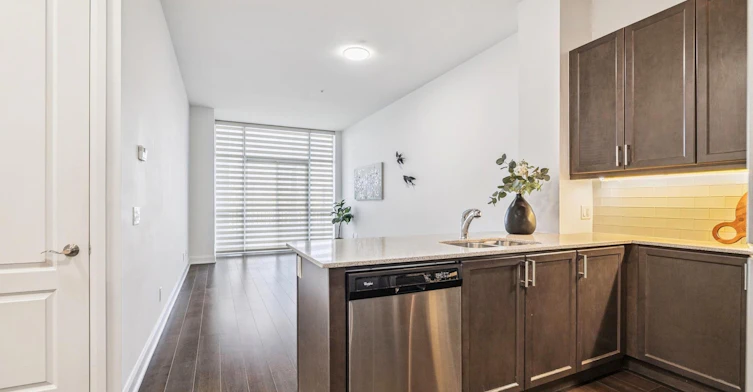 110-2480 Prince Michael Drive, Oakville, ON, L6H 0H1 - 7