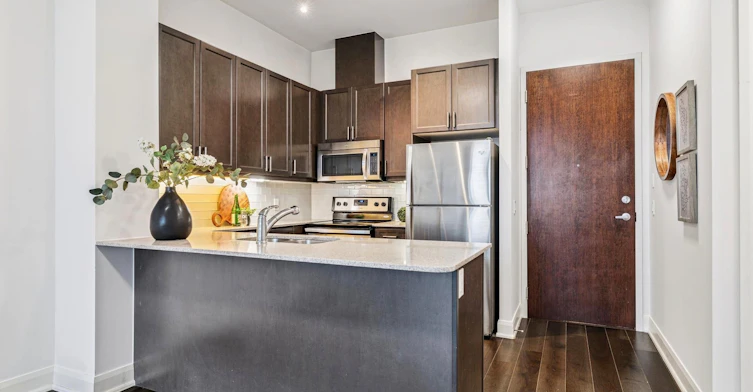 110-2480 Prince Michael Drive, Oakville, ON, L6H 0H1 - 15