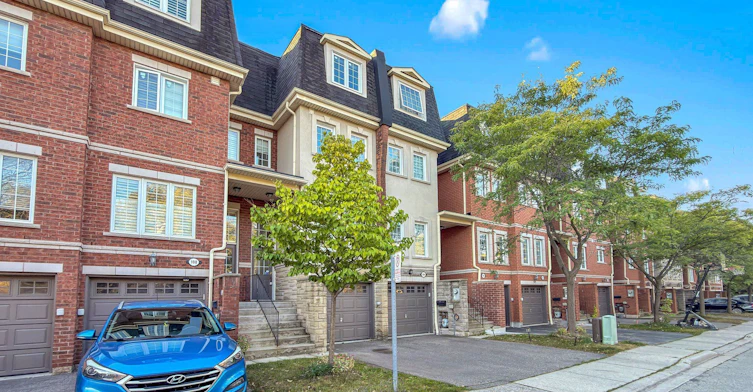106-435 Hensall Circle, Mississauga, ON, L5A 4P1 - 2