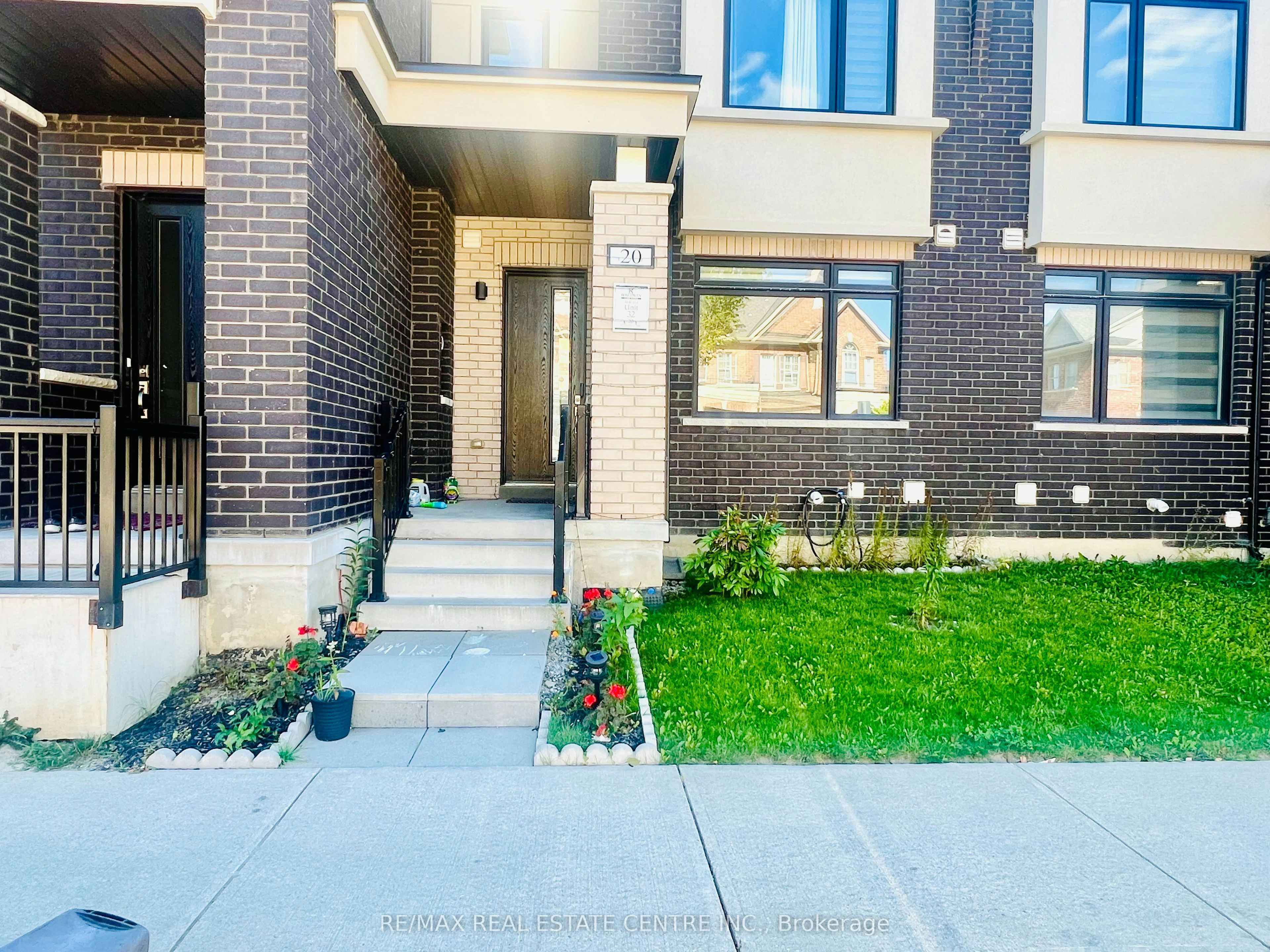 20 Military Crescent, Brampton, ON, L7A 4W1 - 3