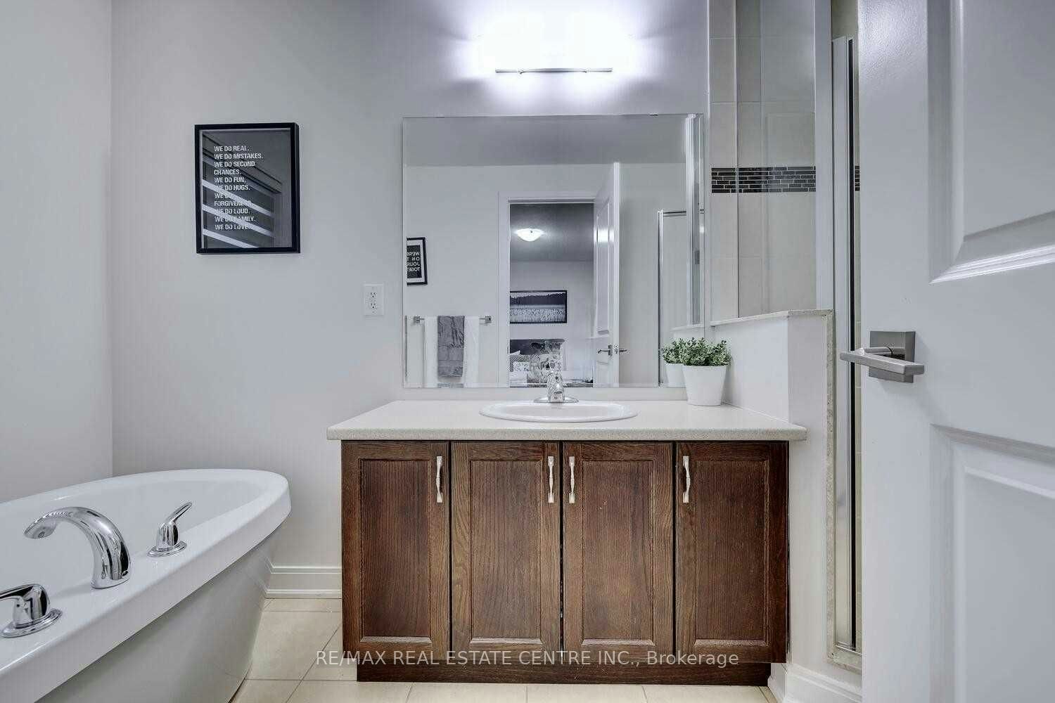 20 Military Crescent, Brampton, ON, L7A 4W1 - 19