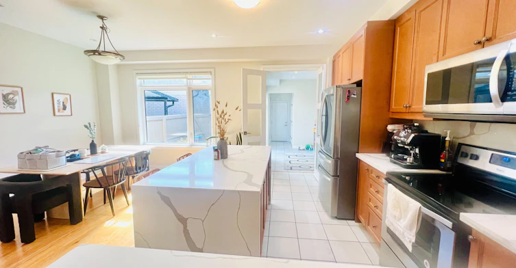 20 Military Crescent, Brampton, ON, L7A 4W1 - 11