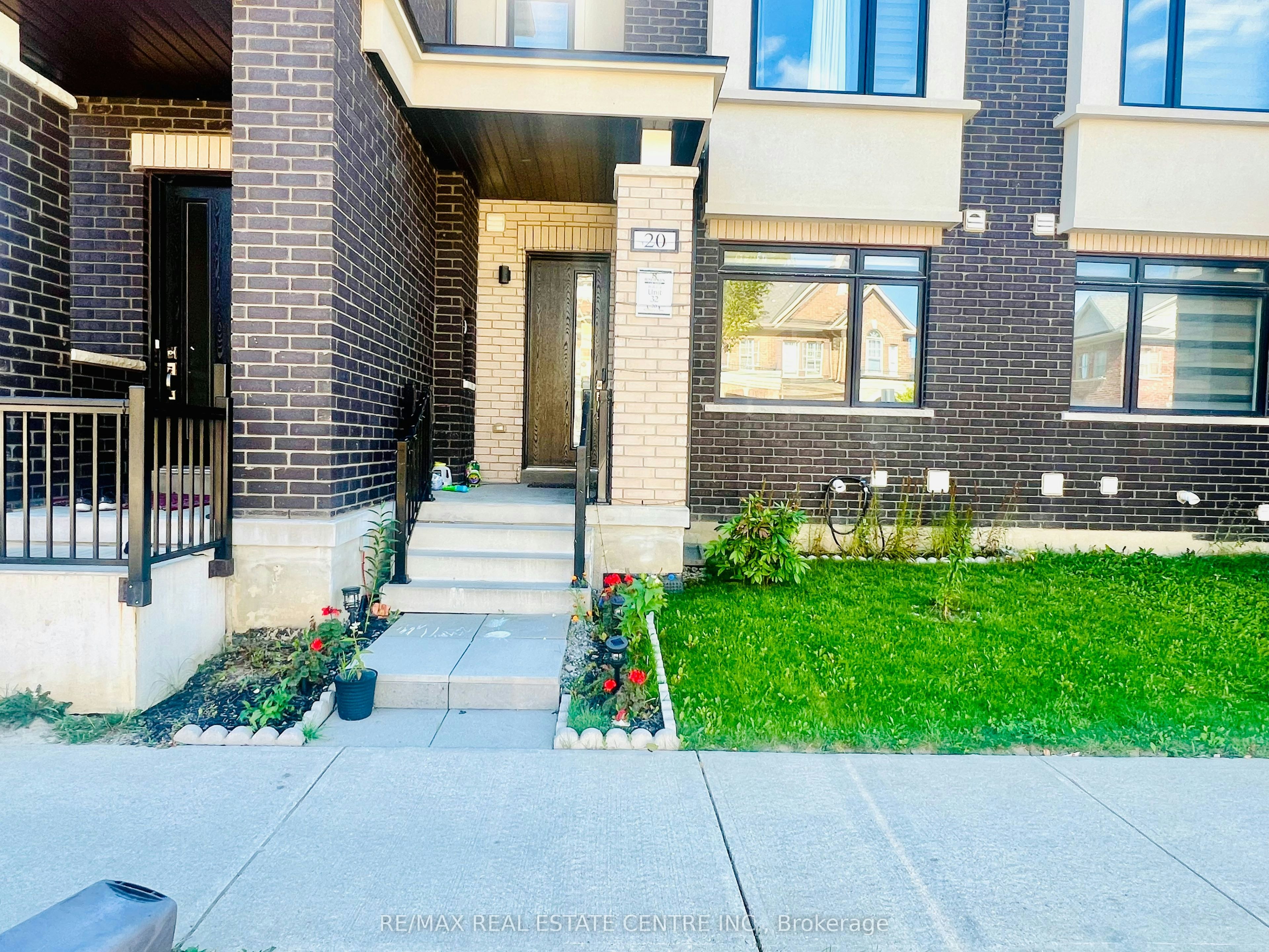 20 Military Crescent, Brampton, ON, L7A 4W1 - 4