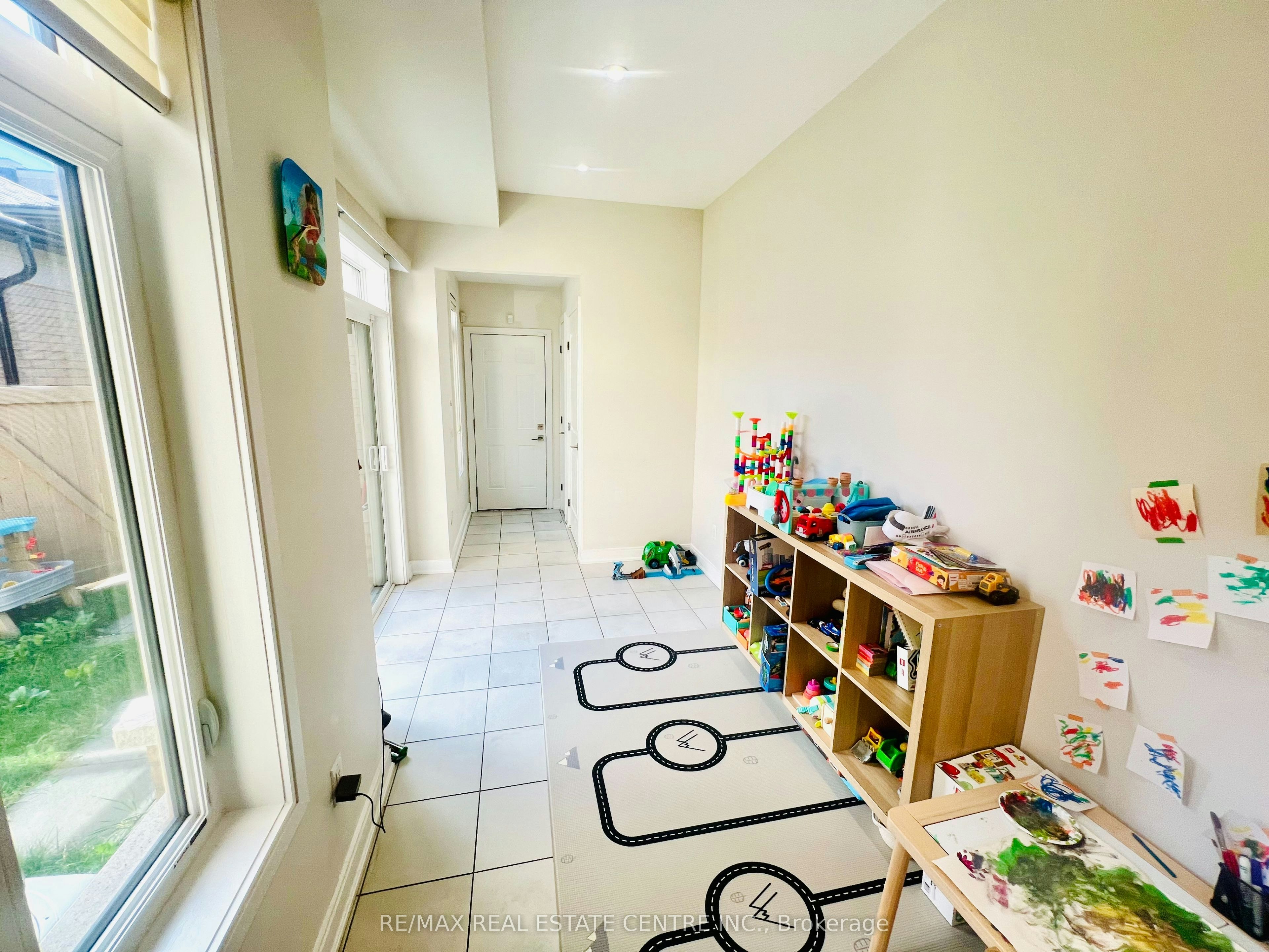 20 Military Crescent, Brampton, ON, L7A 4W1 - 10