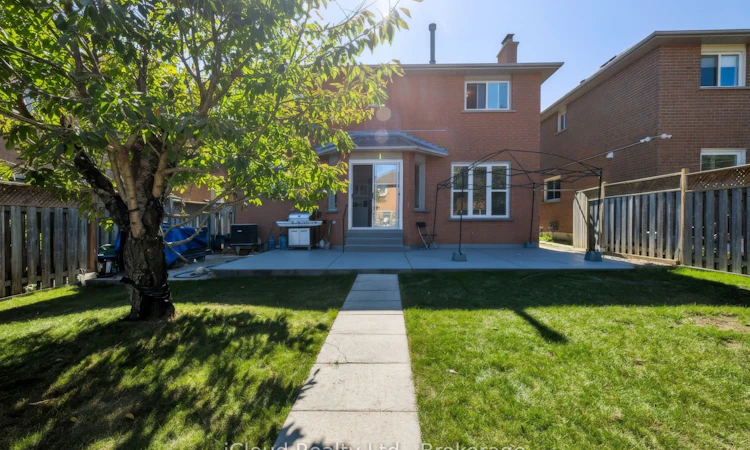 62 Castlehill Crescent
