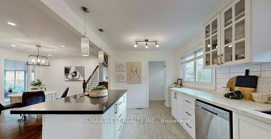 194 Sewell Drive, Oakville, ON, L6H 1E4 - 9