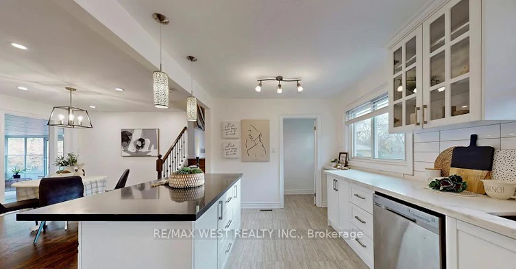 194 Sewell Drive, Oakville, ON, L6H 1E4 - 9