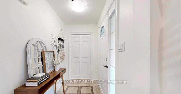194 Sewell Drive, Oakville, ON, L6H 1E4 - 3