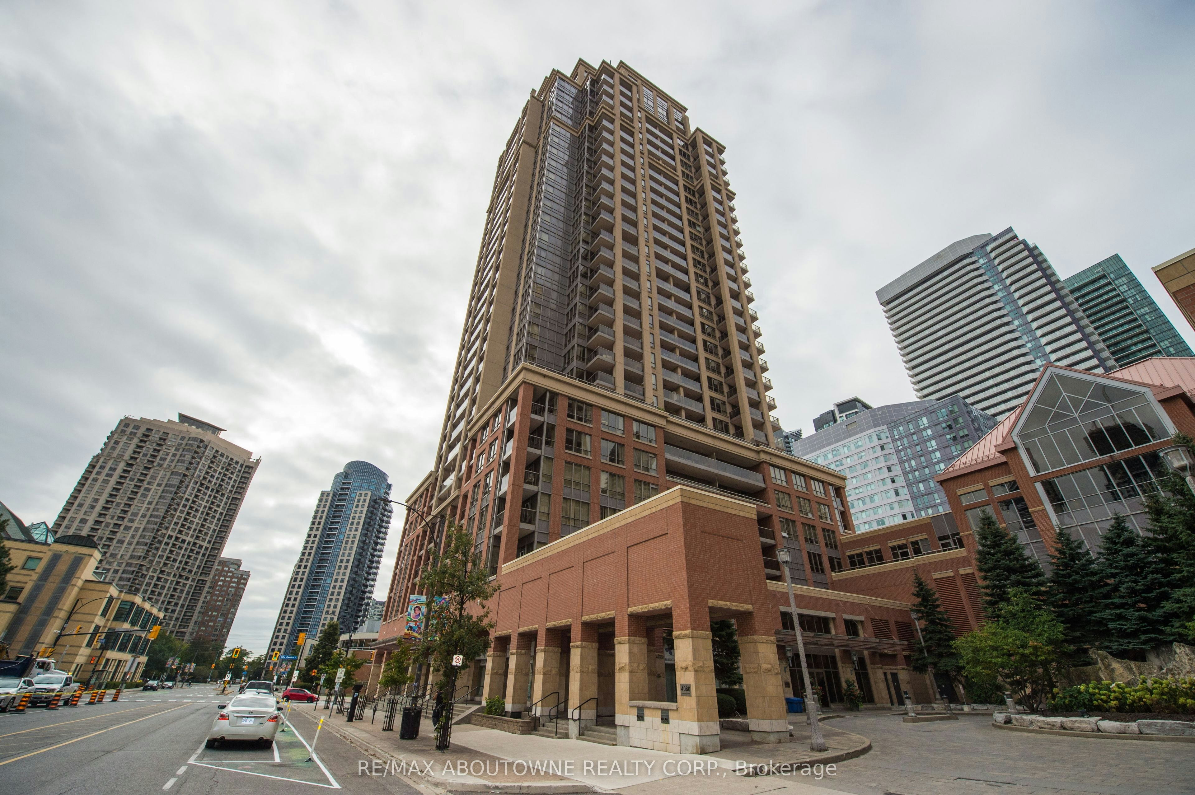 412-4080 Living Arts Drive, Mississauga, ON, L5B 4N3
