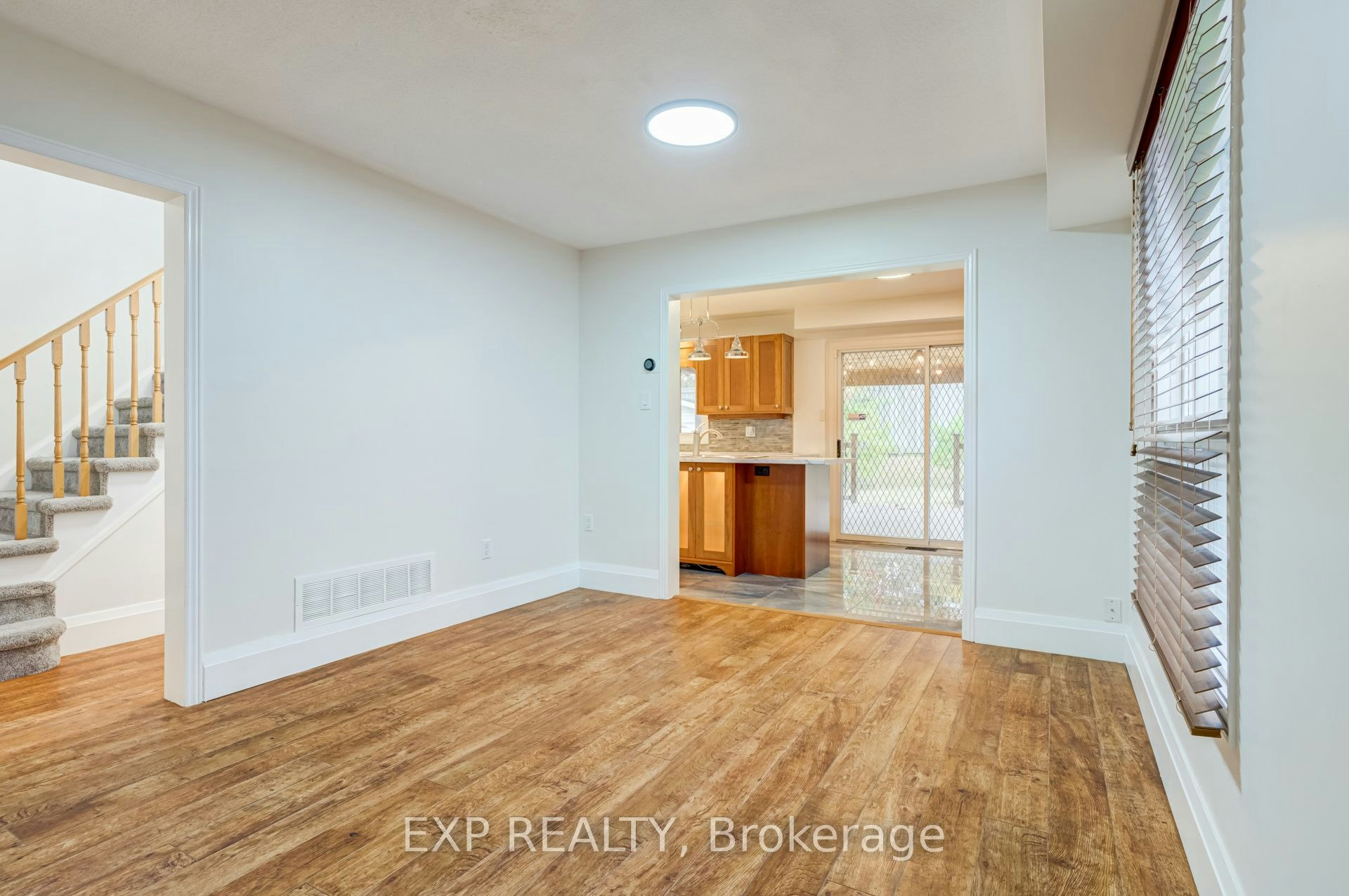 2993 Gulfstream Way, Mississauga, ON, L5N 6J8 - 10