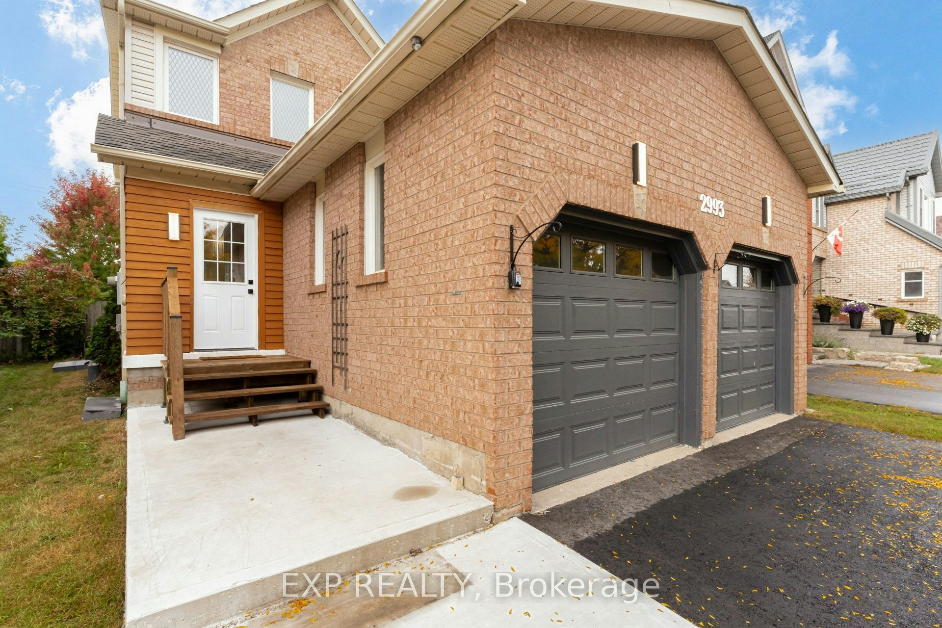2993 Gulfstream Way, Mississauga, ON, L5N 6J8 - 2
