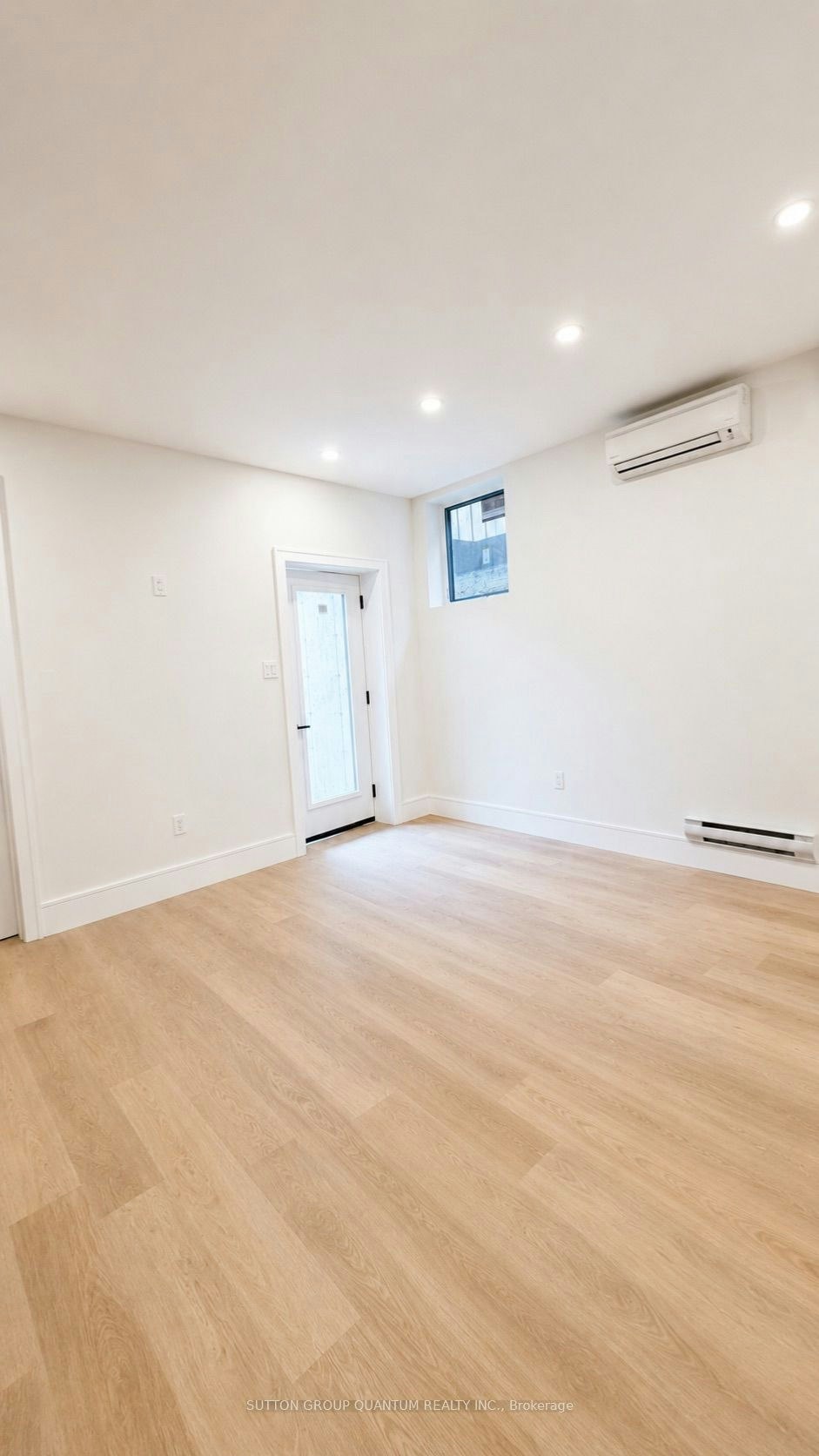 #4-43 Elmwood Avenue N, Mississauga, ON, L5G 3K1 - 11