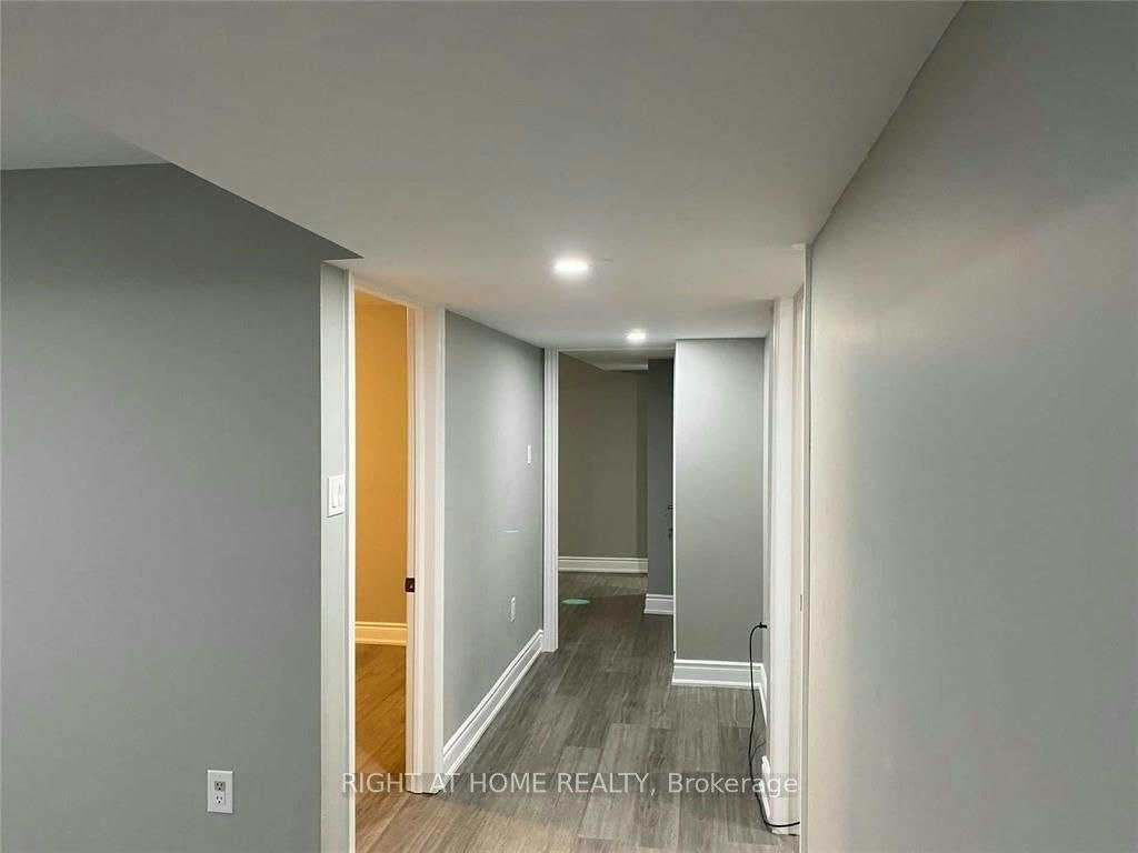 608 Wettlaufer (Bsmnt) Terrace, Milton, ON, L9T 8N1 - 13