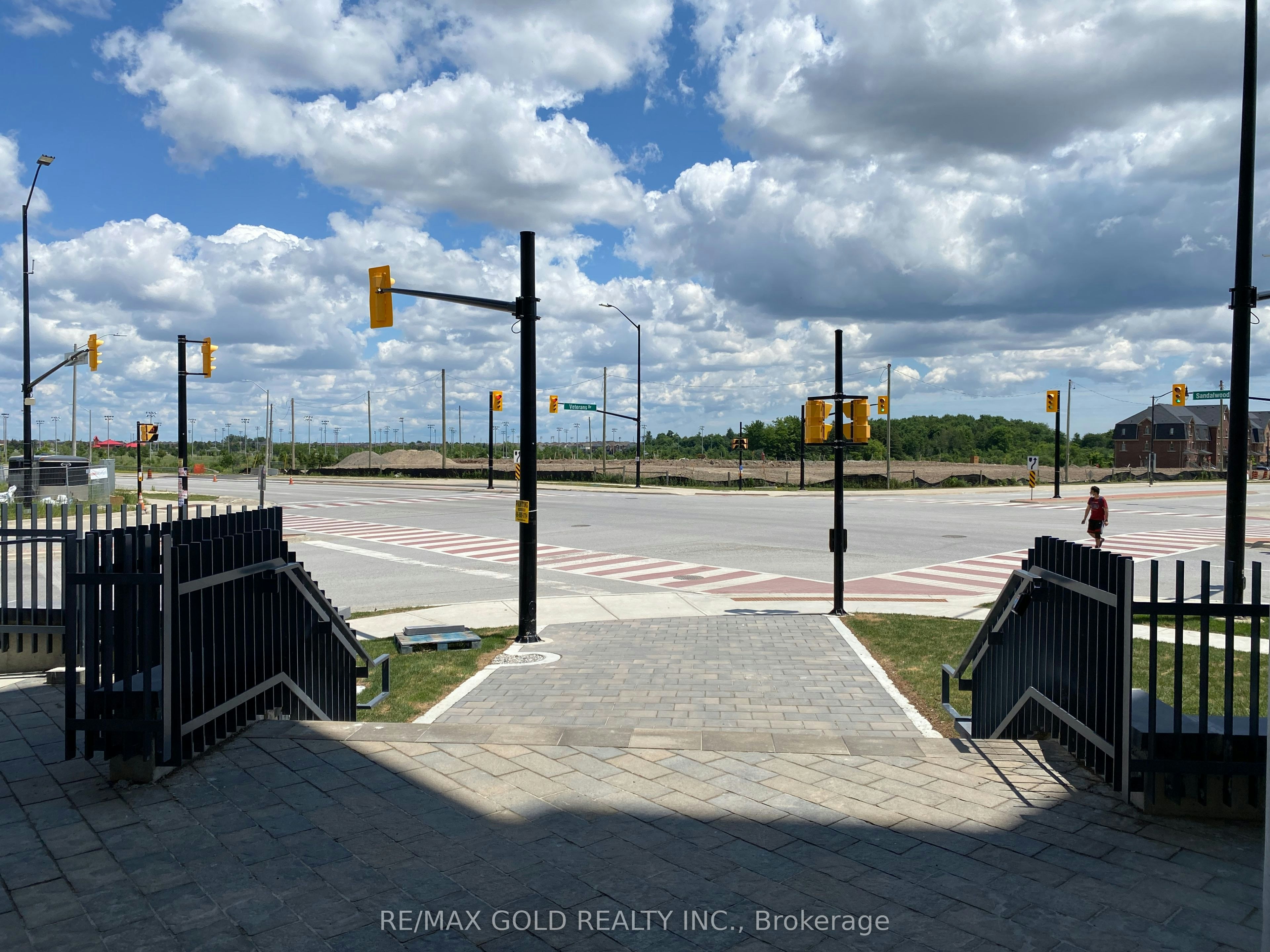 208-180 Veterans Drive, Brampton, ON, L7A 0B6 - 4