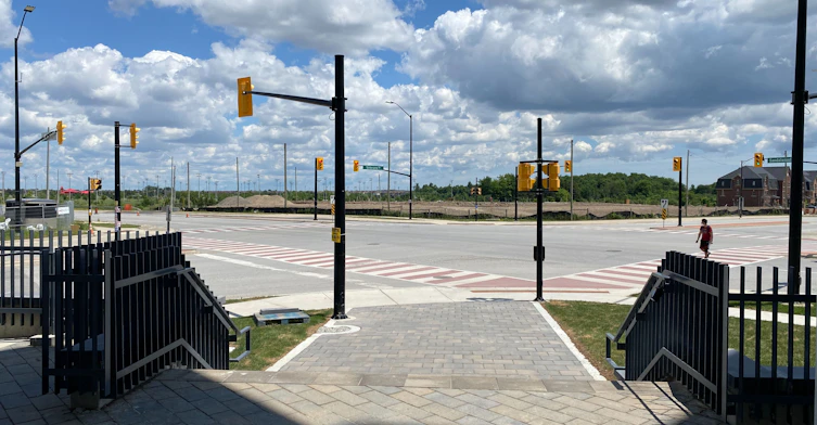 208-180 Veterans Drive, Brampton, ON, L7A 0B6 - 4