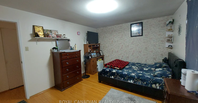 3677 Woodruff Crescent, Mississauga, ON, L4T 1T8 - 11