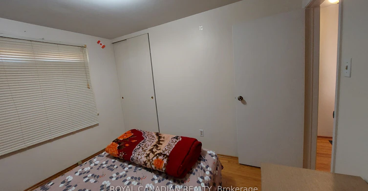 3677 Woodruff Crescent, Mississauga, ON, L4T 1T8 - 9