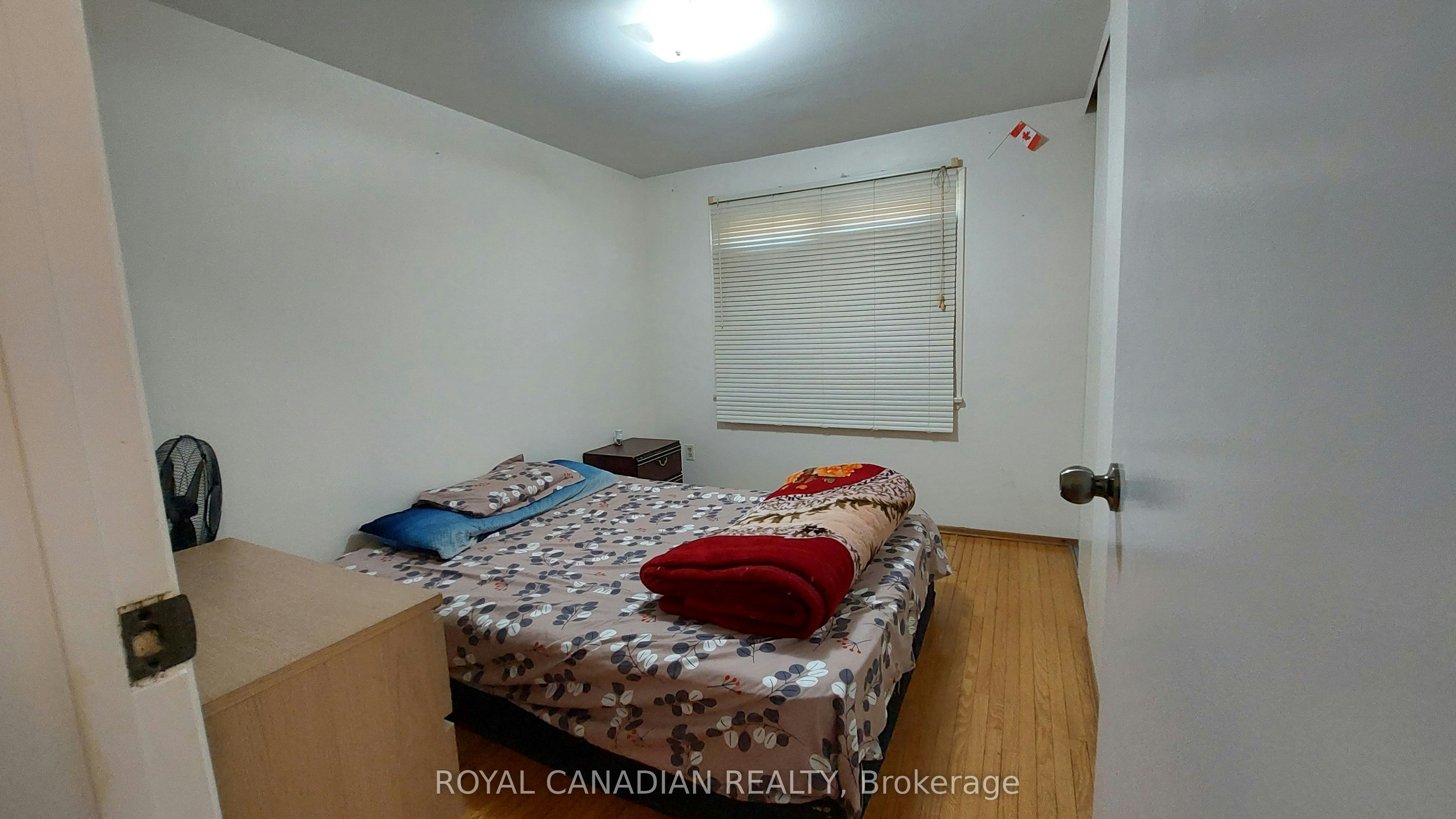 3677 Woodruff Crescent, Mississauga, ON, L4T 1T8 - 8