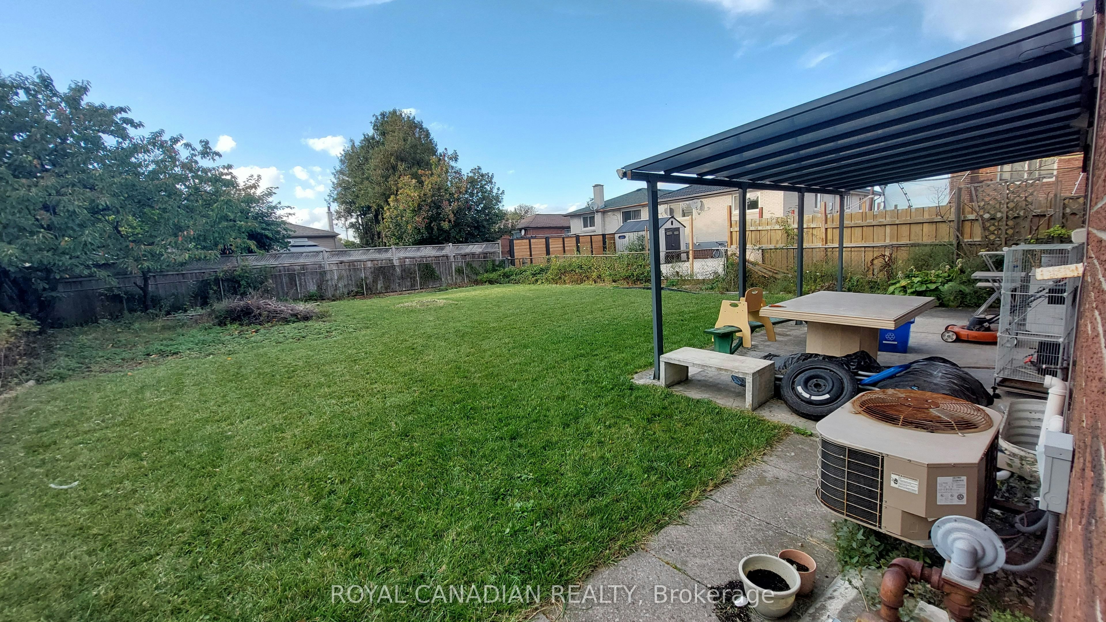 3677 Woodruff Crescent, Mississauga, ON, L4T 1T8 - 15