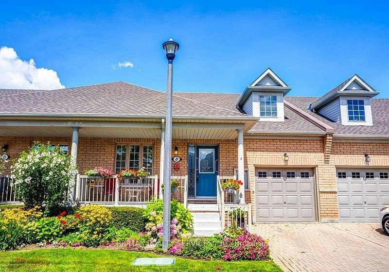 8 Seashell Place, Brampton, ON, L6R 3J4