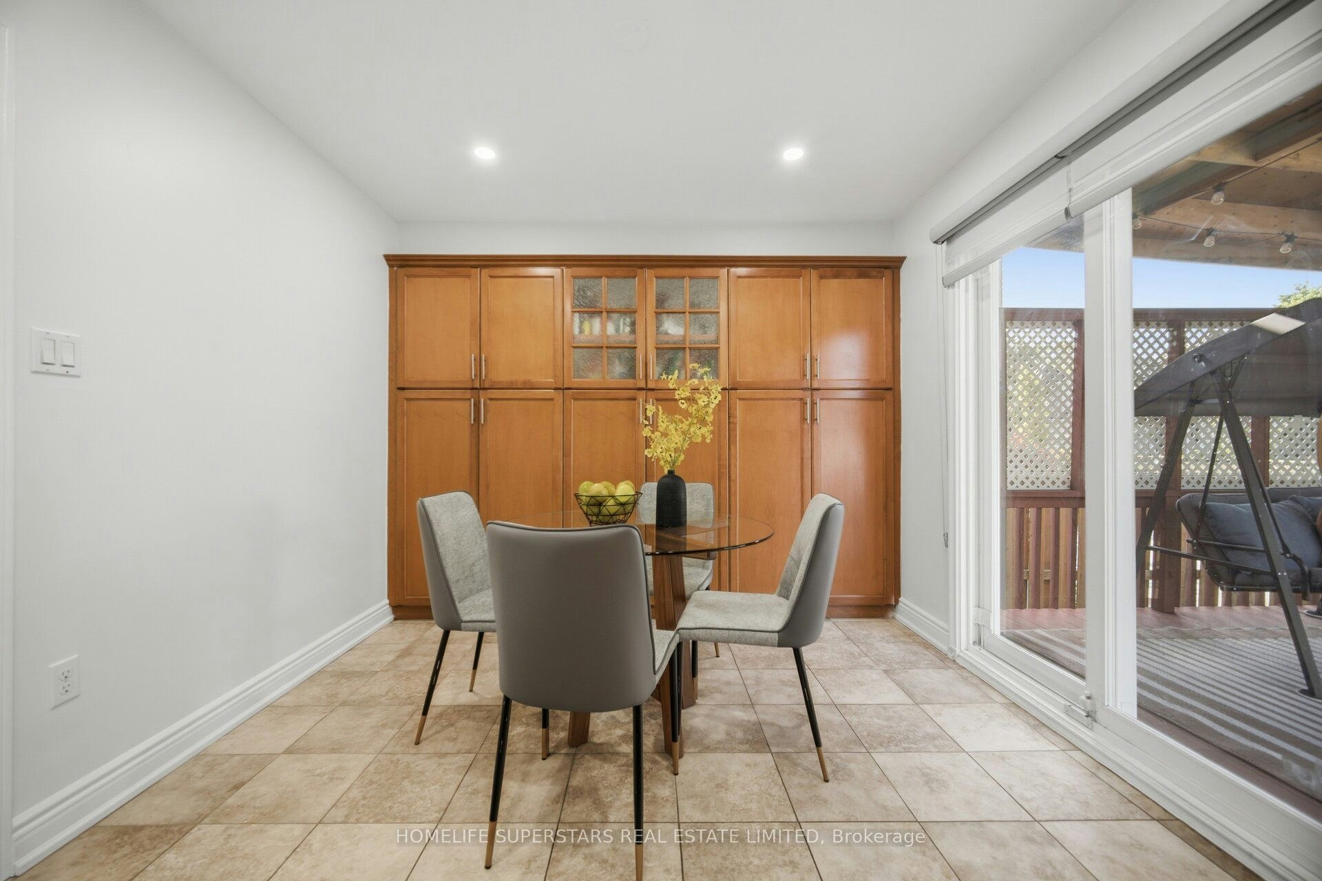 177 Surbray Grove, Mississauga, ON, L5B 2E2 - 10