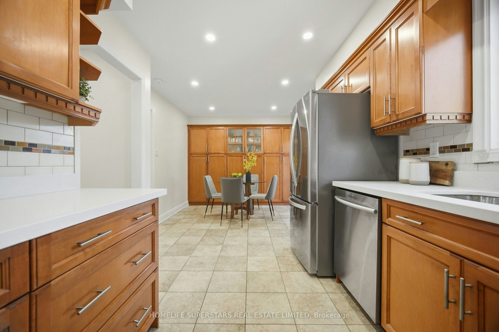 177 Surbray Grove, Mississauga, ON, L5B 2E2 - 9