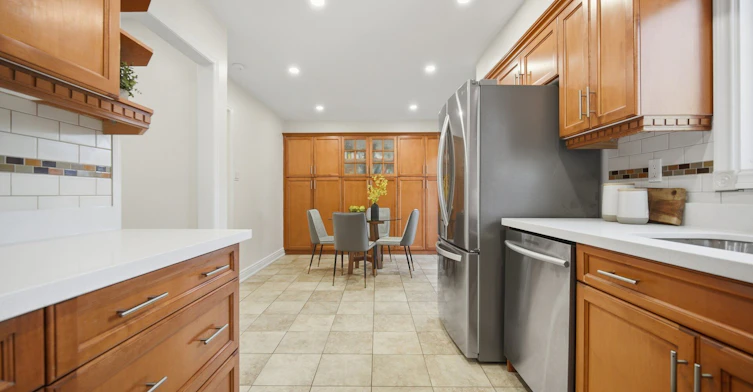 177 Surbray Grove, Mississauga, ON, L5B 2E2 - 9