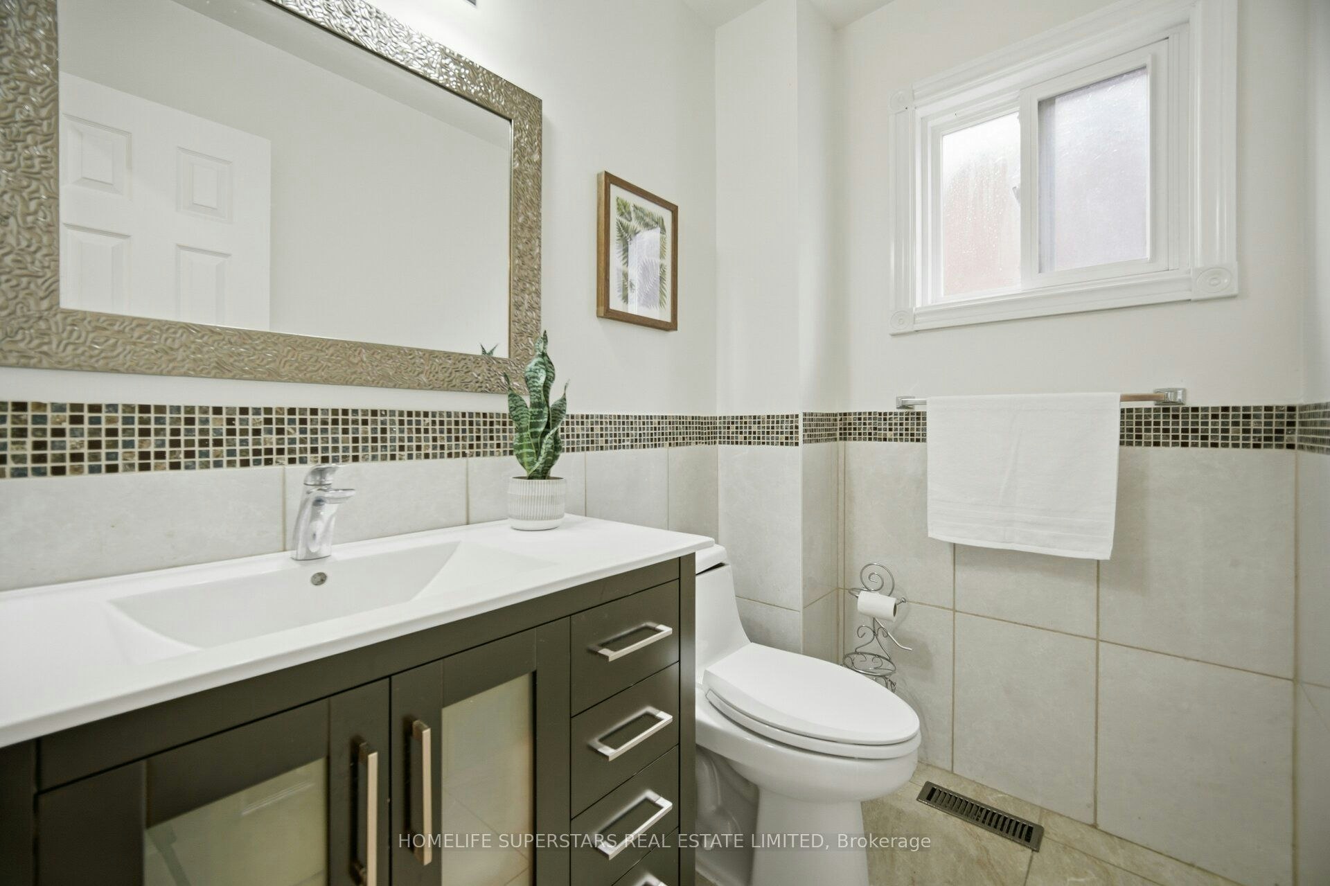 177 Surbray Grove, Mississauga, ON, L5B 2E2 - 15