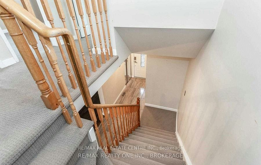 Upper-1051 Blizzard Road, Mississauga, ON, L5V 1T2 - 16