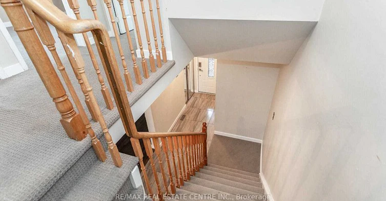 Upper-1051 Blizzard Road, Mississauga, ON, L5V 1T2 - 16