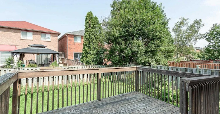 Upper-1051 Blizzard Road, Mississauga, ON, L5V 1T2 - 31