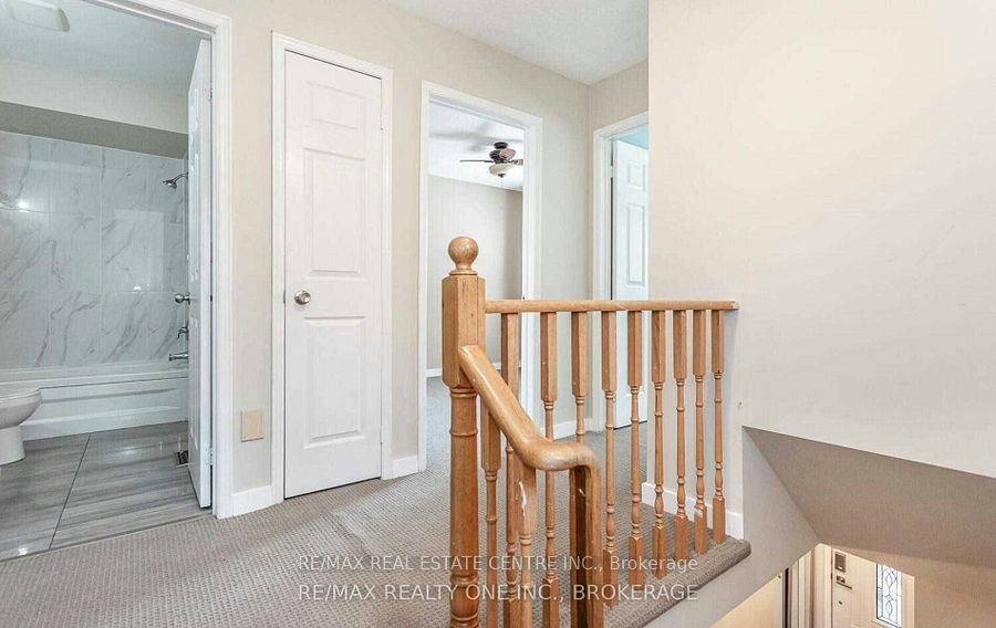 Upper-1051 Blizzard Road, Mississauga, ON, L5V 1T2 - 17