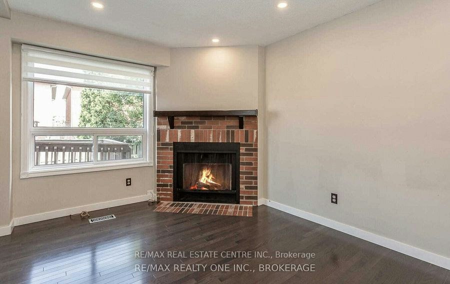 Upper-1051 Blizzard Road, Mississauga, ON, L5V 1T2 - 9