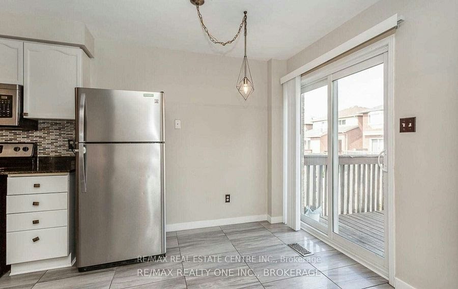 Upper-1051 Blizzard Road, Mississauga, ON, L5V 1T2 - 15