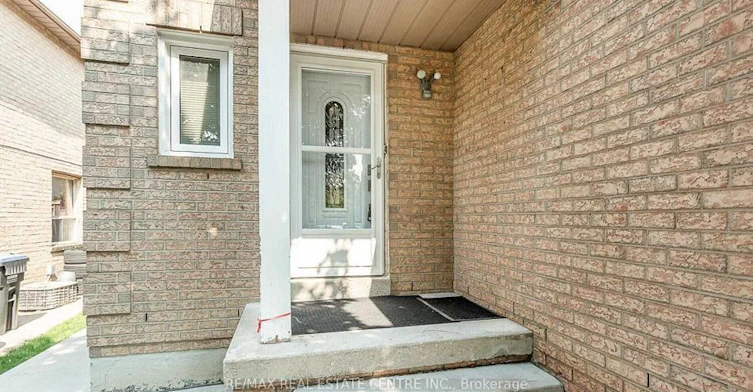 Upper-1051 Blizzard Road, Mississauga, ON, L5V 1T2 - 4