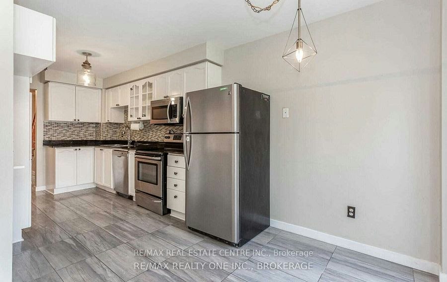 Upper-1051 Blizzard Road, Mississauga, ON, L5V 1T2 - 11